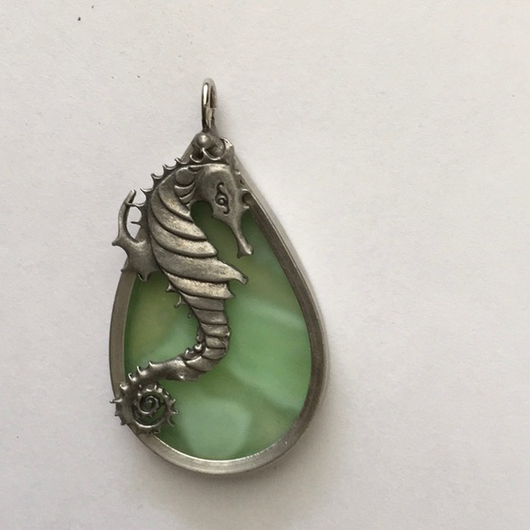 Jewelry - Pewter & Green Glass Seahorse Pendant